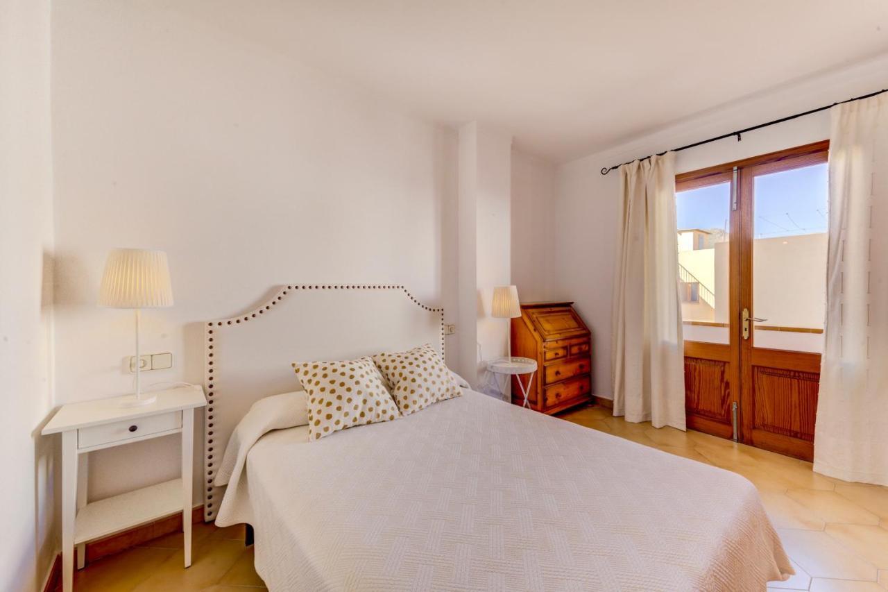 Beachfront Apartment Simar By Sealand Villas Port de Pollenca Bagian luar foto